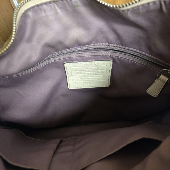 Coach Cream Shoulder Bag with Metallic Accents - Picture 4 of 8